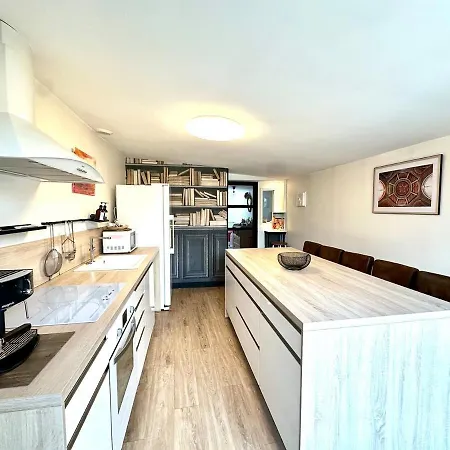 L'abbevilloise Revisitee-wifi-centre Ville-jardin Holiday home *